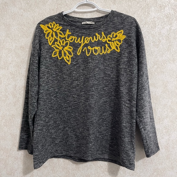 Zara “toujours vous” embroidered top. - Picture 4 of 5